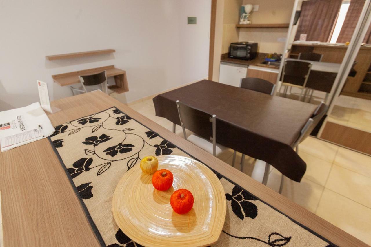 Apart Hotel Rivadavia 815 Neuquén エクステリア 写真