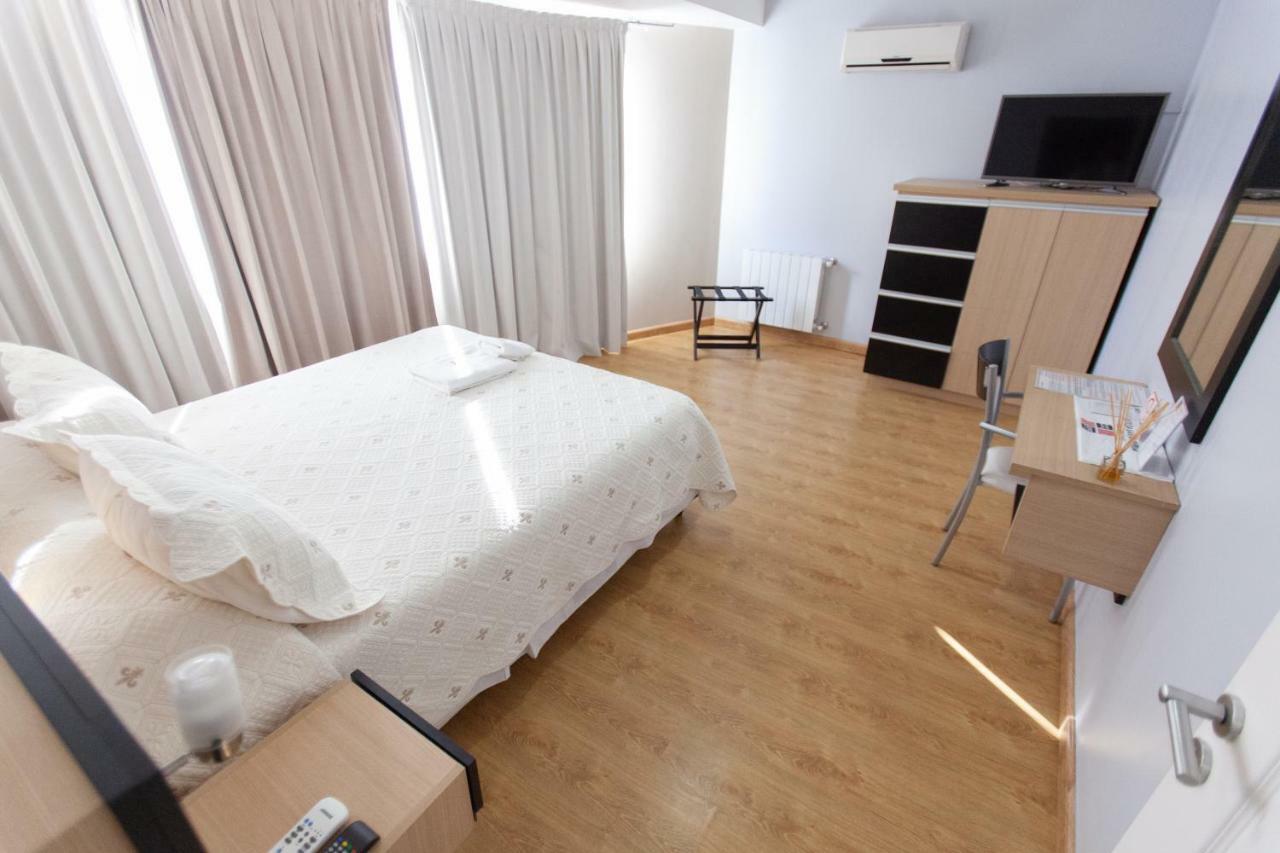 Apart Hotel Rivadavia 815 Neuquén エクステリア 写真