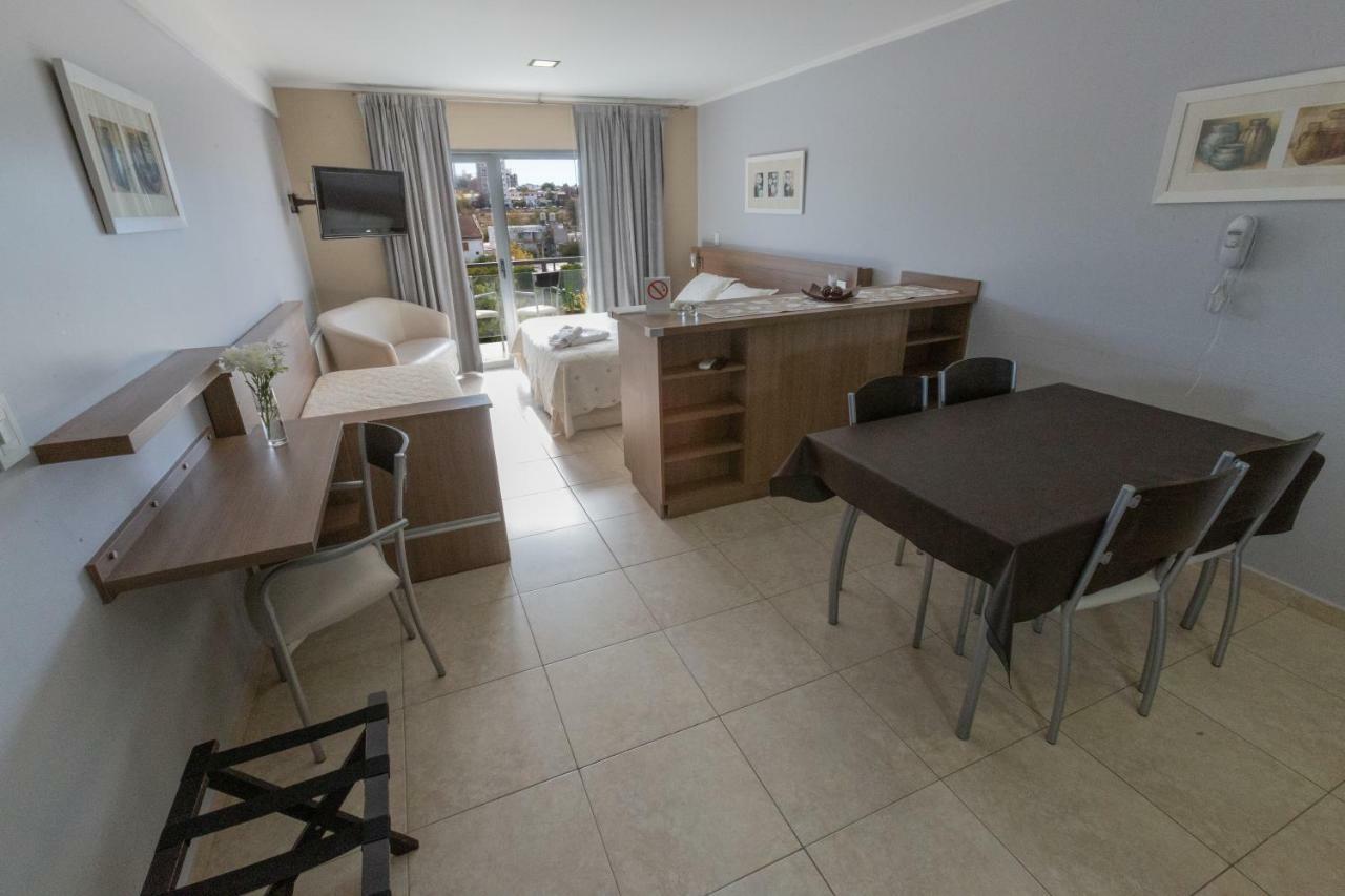 Apart Hotel Rivadavia 815 Neuquén エクステリア 写真